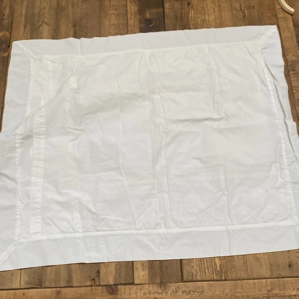 Pottery barn white standard pillow sham with quilted detailing